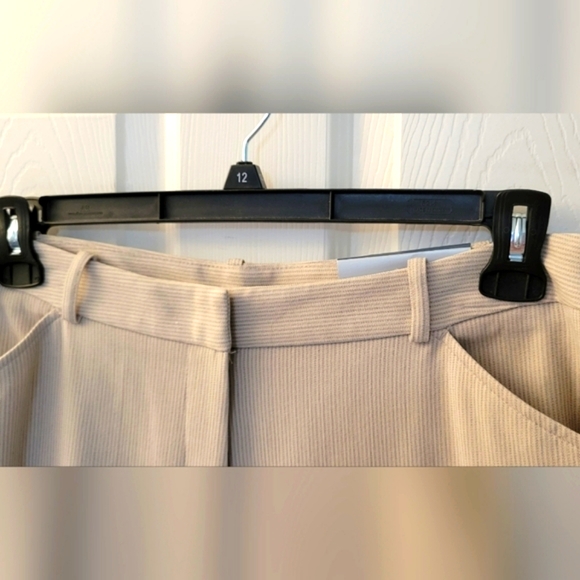 Lightweight professional pants in taupe/cream subtle stripes, NWT, size 14 - Picture 2 of 8